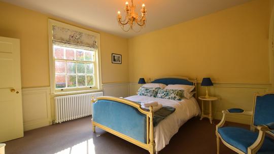 14 St Saviours Place 1st floor master bedroom 1 773204539