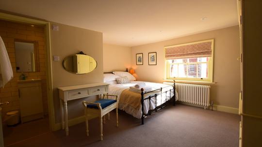 14 St Saviours Place 2nd floor double with ensuite shower room 1325795791