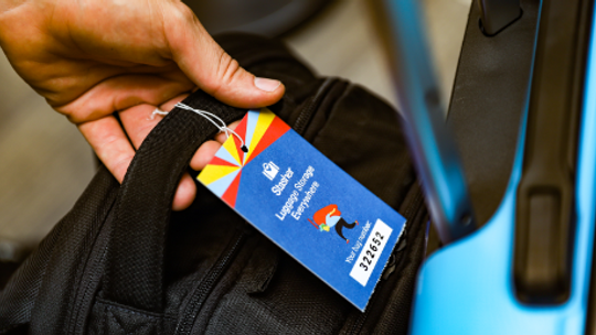 4 Stasher luggage tag