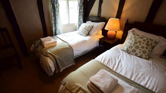 87 Micklegate twin room 2 1378649279