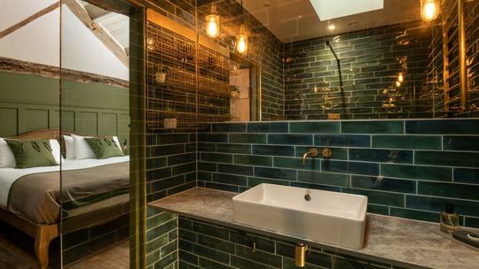 Bathroom 3 1022078471