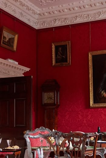 CURATOR TOUR