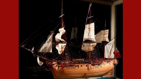 Captain Cook Memorial Museum Resolution model 640044447