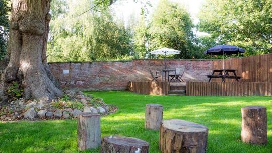 Gardens comp 432896420