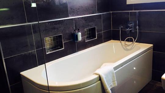 Hedley House Bathroom 1799207107