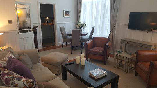 Lounge 02 624453358