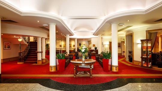 Mercure York Fairfield Manor Hotel lounge 2011675380