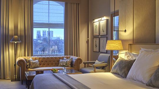 Royal York Hotel junior suite 100 detail Minster view 598946288