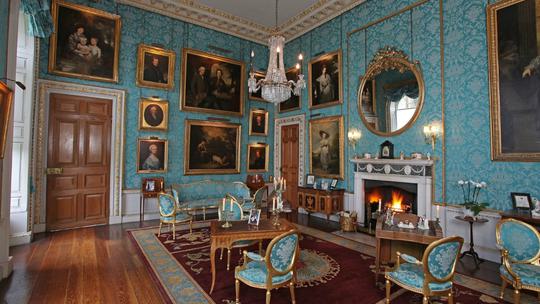 Turquoise Drawing Room 18161137