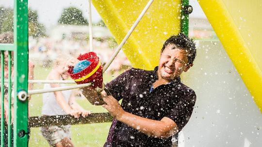 Water Wars boy hi 4740716