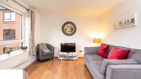Wto Y 10 Cloisters Walk Lounge 03 73105555