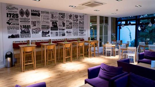 YHA York bar 3 268898872